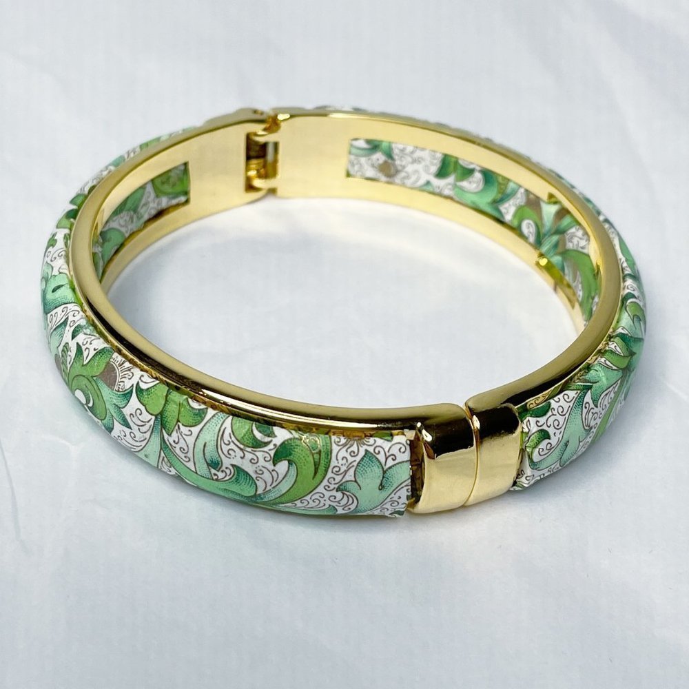 New Floral Bangle Bracelet - Picture 6 of 9